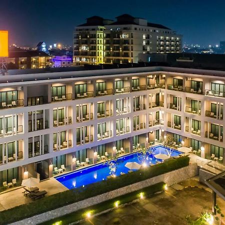 Hotel J Residence Pattaya - SHA Extra Plus Bagian luar foto
