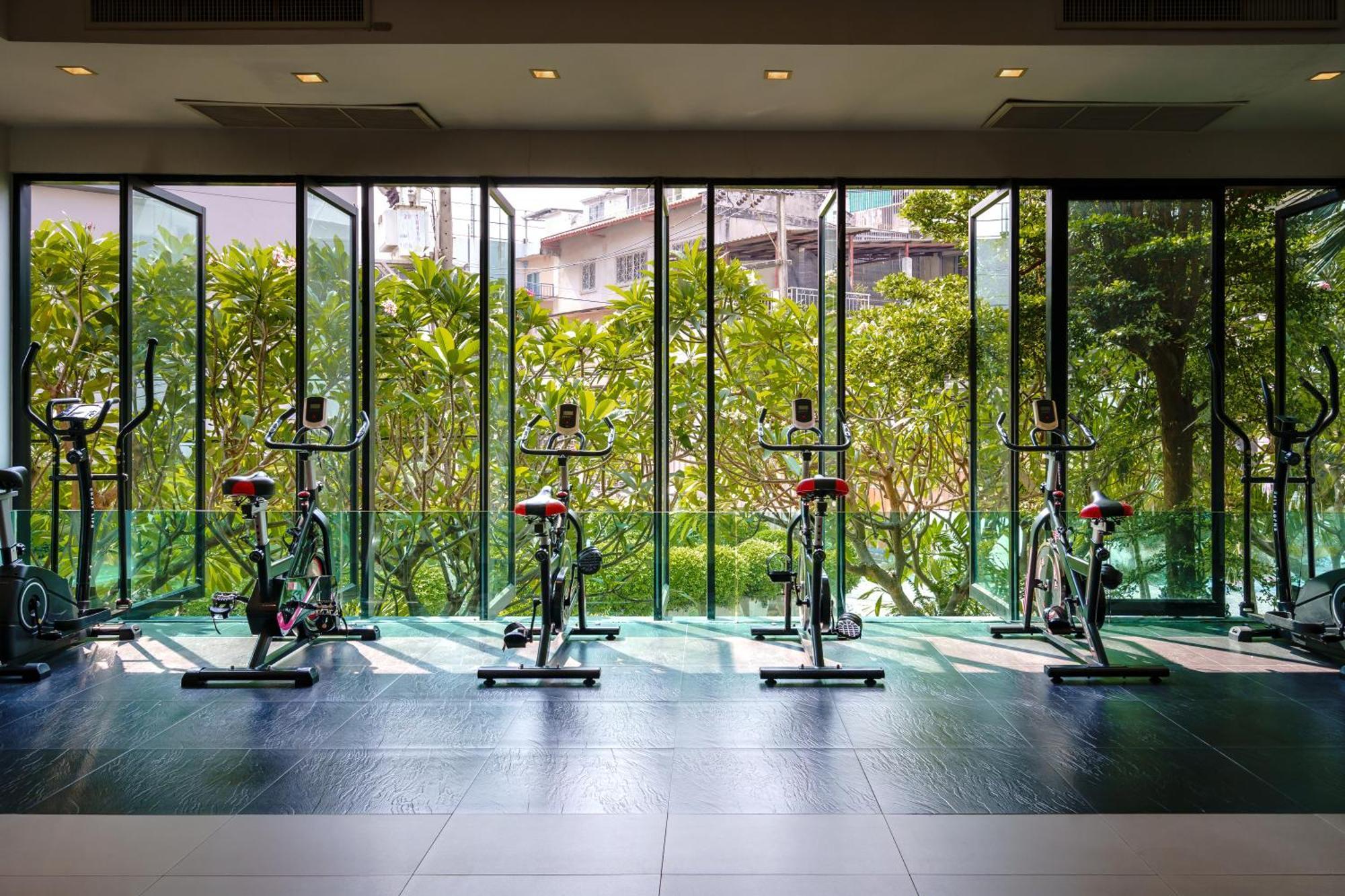 Hotel J Residence Pattaya - SHA Extra Plus Bagian luar foto