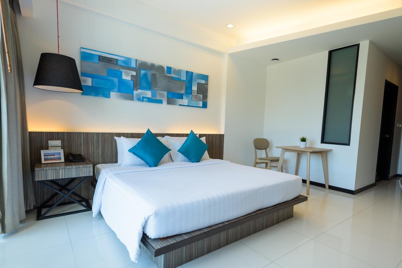 Hotel J Residence Pattaya - SHA Extra Plus Bagian luar foto